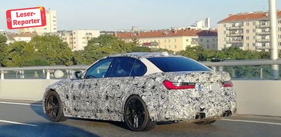 Der getarnte BMW M3 auf der Reichsbrücke in Wien.