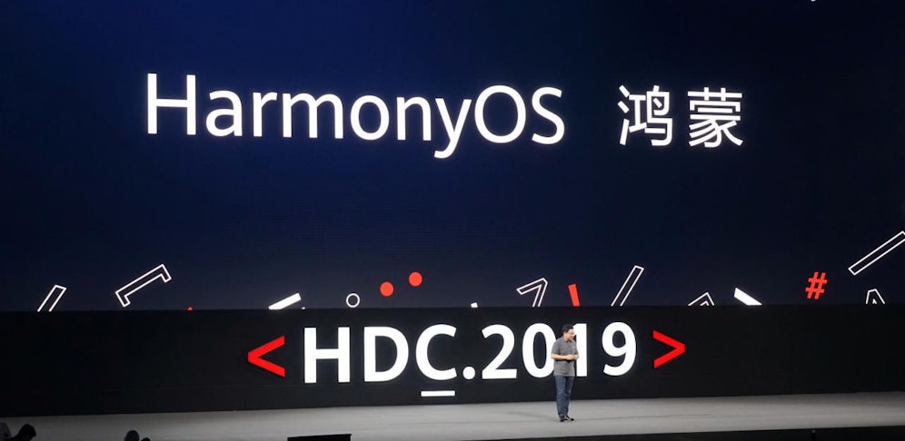 Ein Suchbild: Huawei-Manager Richard Yu ganz klein im Vordergrund. 