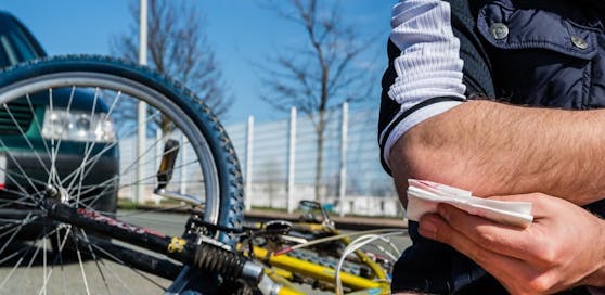 Die Alko-Fahrt endete mit leichten Blessuren und Abschürfungen.