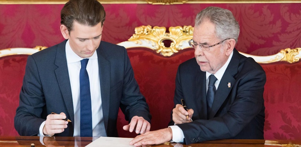 Schon ganz staatsmännisch - zwei Tage nach der Wahl am 17.10.2017 bei Bundespräsident Van der Bellen 