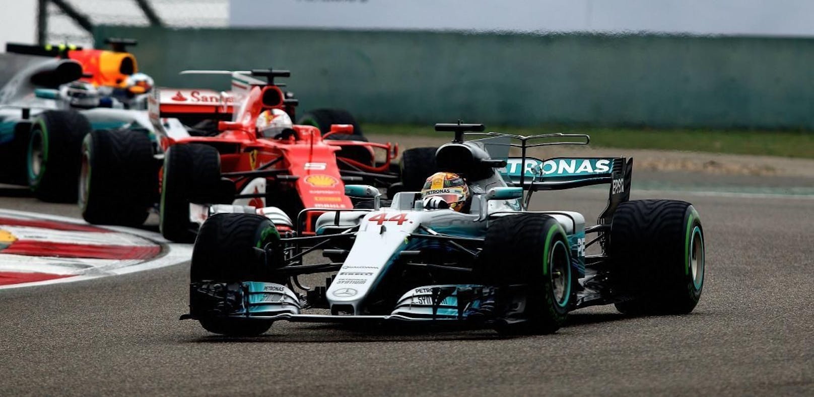 Vettel gegen Hamilton. Ein Duell auf Augenhöhe?