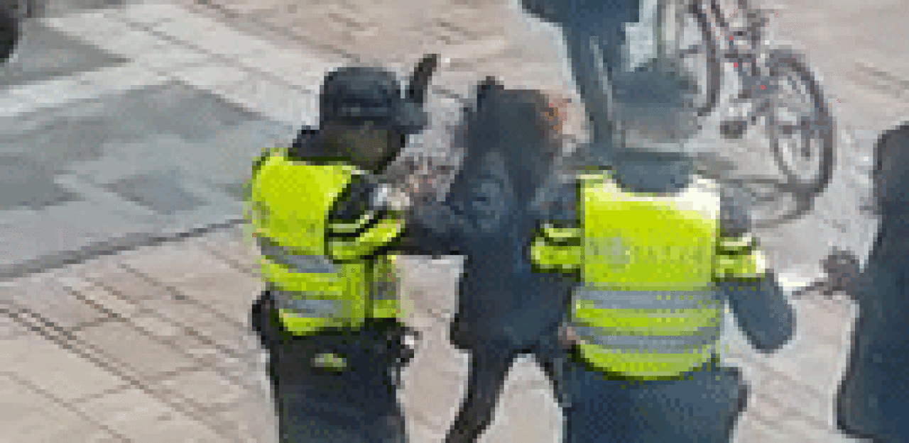 Heute.at - Dieser Polizist bringt die Welt zum Lachen