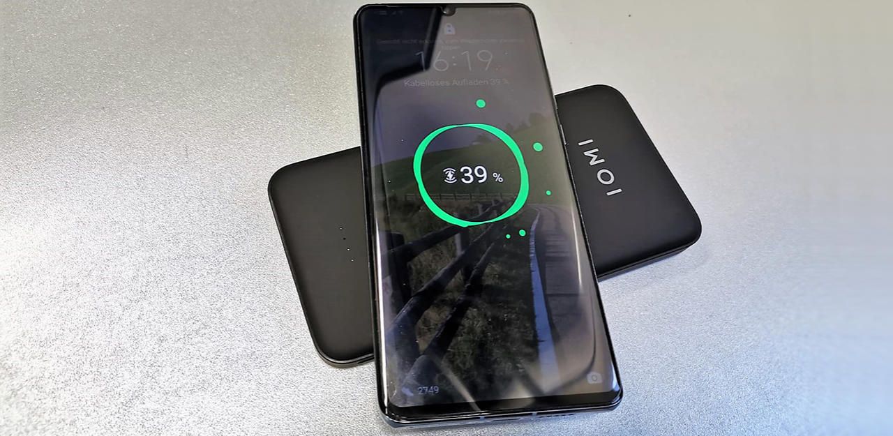 Digital Diese Powerbank lädt dein Handy auch ohne Kabel auf Heute.at