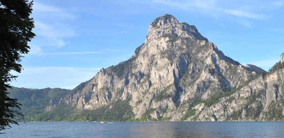 Nicht das erste Mal kam es am Traunstein zu Vandalenakten.