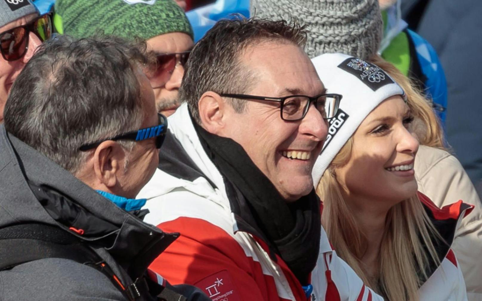 Vizekanzler Heinz-Christian Strache (FPÖ) mit Ehefrau Philippa während des 2. DG des Herren Riesentorlaufs im Yongpyong Alpine Centre in PeongChang.