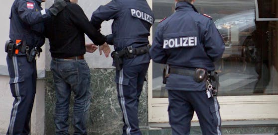 Der Mann wurde von der Polizei festgenommen