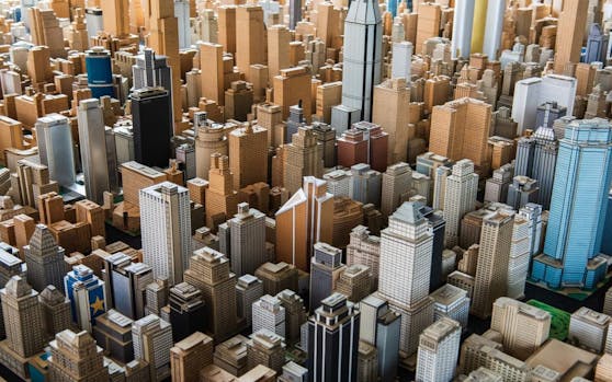 Big City Lights: Karl Sperber hat bereits mehr als 4000 Häuser gebaut.