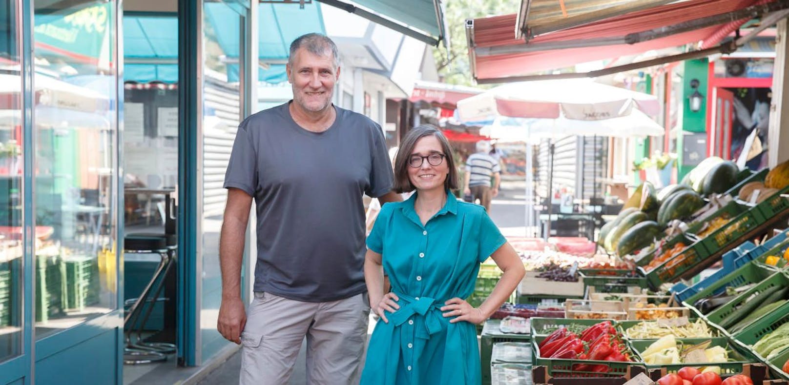 Gemeinderat Rüdiger Maresch und Tanja Grossauer-Ristl, grüne Klubobfrau in Meidling, stellten Gastro-Konzept für Märkte vor. 