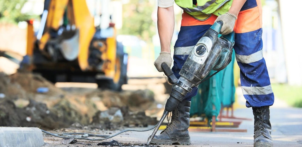 Straßenbauarbeiten in der Gudrunstraße und am Gräßlplatz.