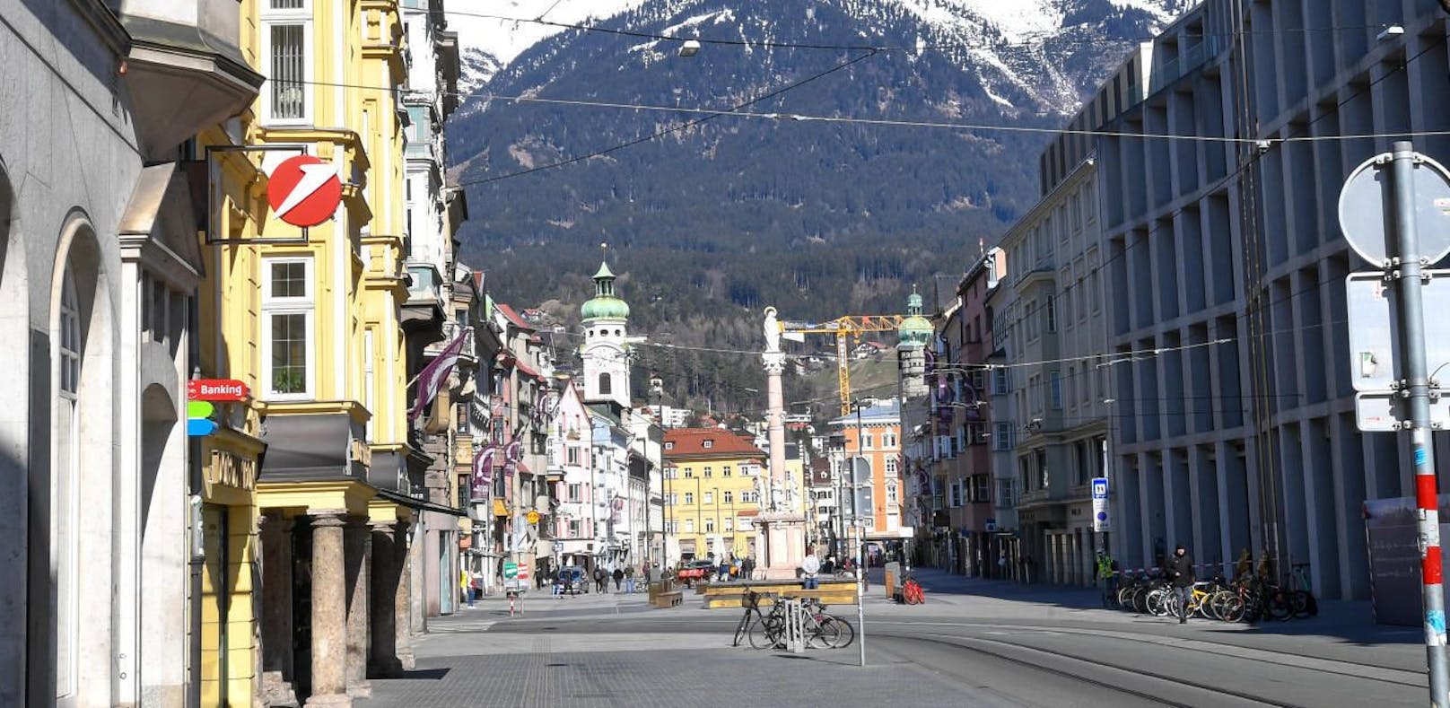 Ausgangssperre in ganz Tirol, alle Gemeinden werden unter Quarantäne gestellt.