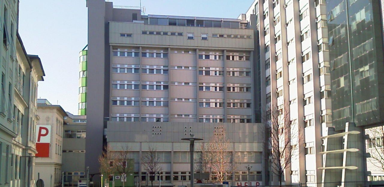 Der Mann wurde in das LKH Graz eingeliefert