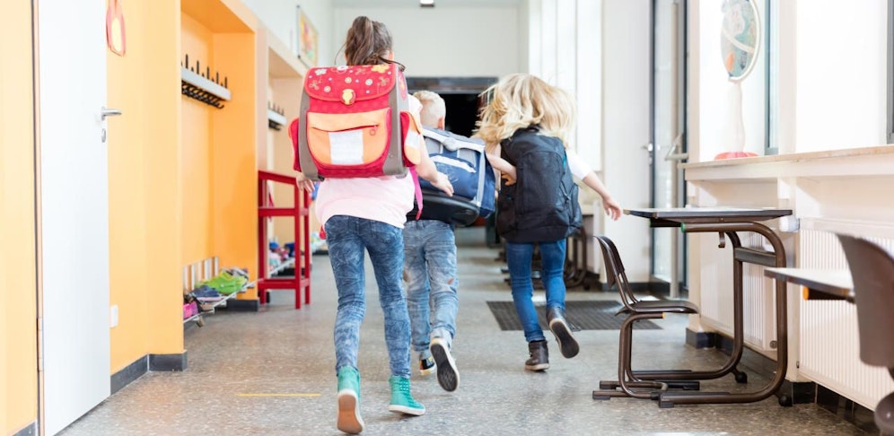Der Lehrer bestreitet nicht, sich an Volksschulkindern vergangen zu haben.