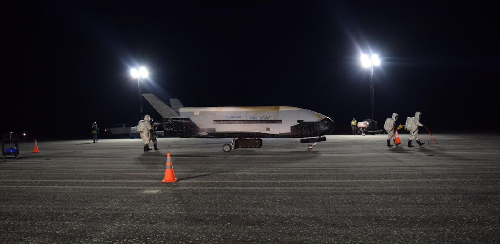 Die X-37B nach ihrer Landung am Kennedy Space Center in Florida