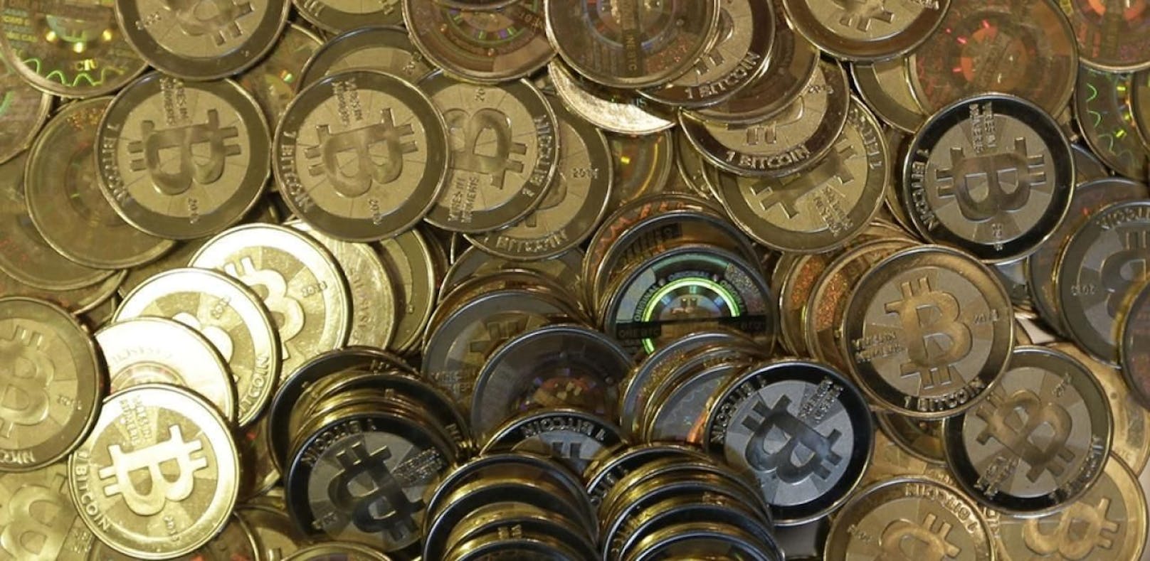 Die Digitalwährung Bitcoin gibt's nun bei der Post.