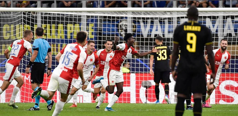 Slavia jubelt, Enttäuschung bei Inter Mailand