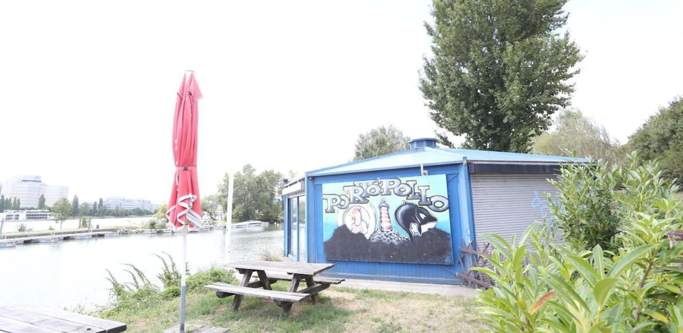 Hinter dem Lokal wurde der Mann festgenommen