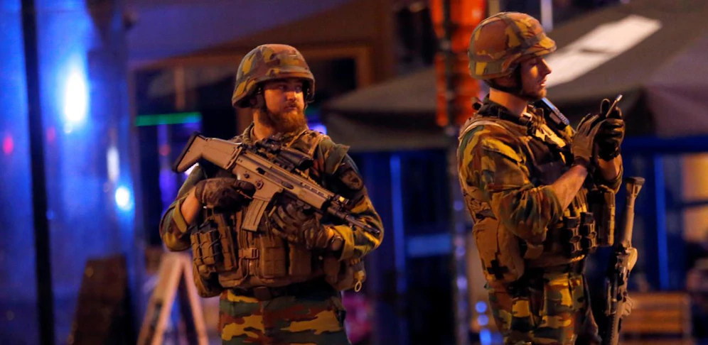 Der Angreifer wurde offenbar von Soldaten der belgischen Armee erschossen, wie die Staatsanwaltschaft mitteilte.