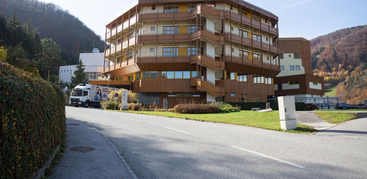 Heute.at - Biker kollidierten frontal: Drei Verletzte bei Unfall