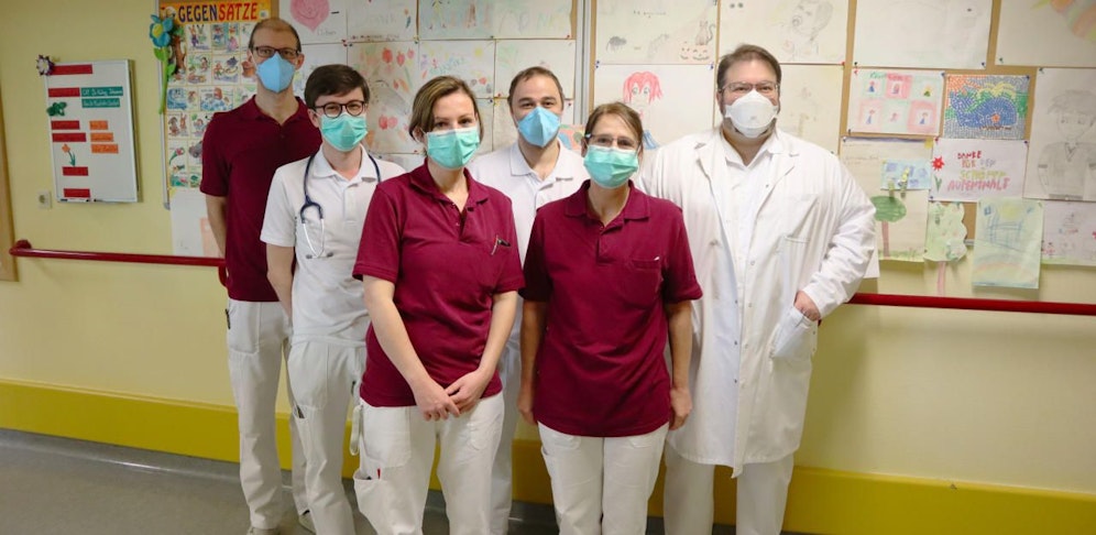 Mitarbeiter sind bereit: Die Kinderabteilung des Spitals in Tulln ist wieder uneingeschränkt offen.