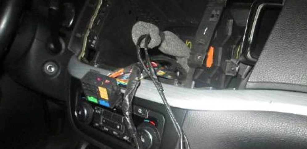Ein Navigationsgerät wurde von Pkw-Einbrechern gestohlen. Symbolfoto.