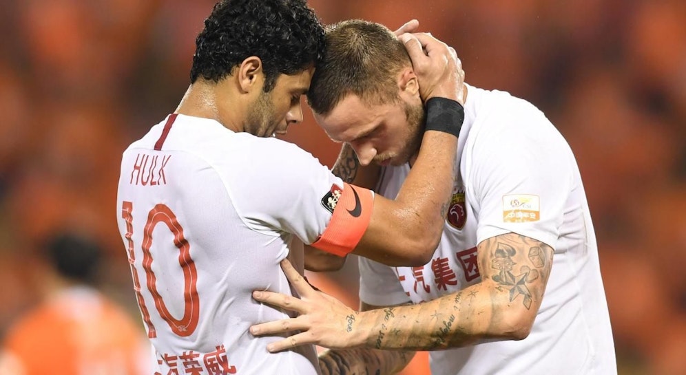 Hulk mit Shanghai-Kollege Arnautovic. Vor der Corona-Pandemie, versteht sich.
