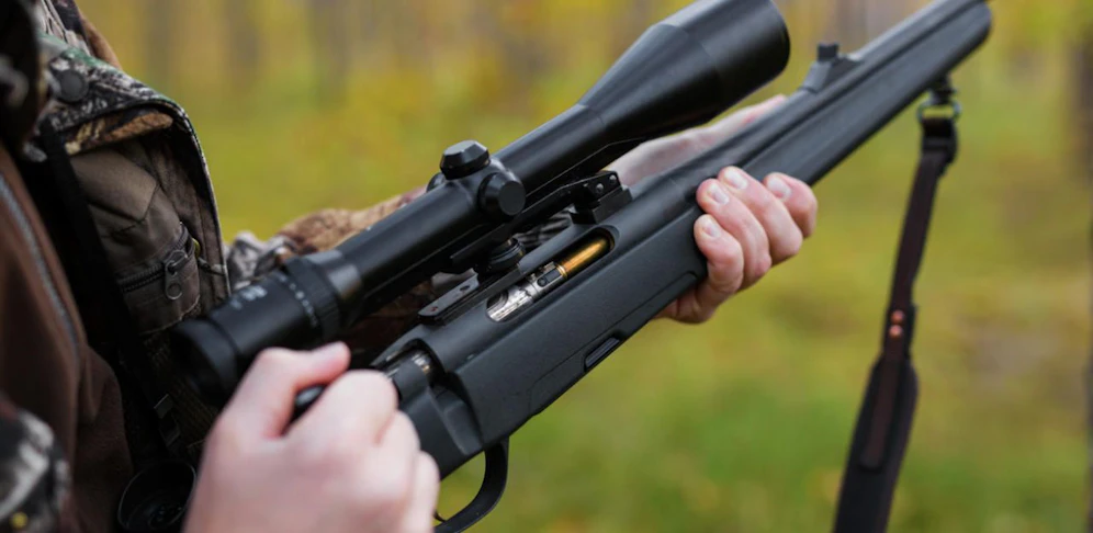 Der 39-Jährige verletzte sich, als er mit einem Jagdgewehr hantierte. 