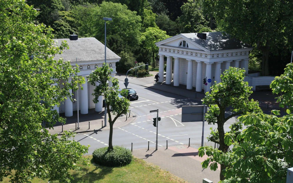 Das Ratinger Tor am Düsseldorfer Hofgarten.