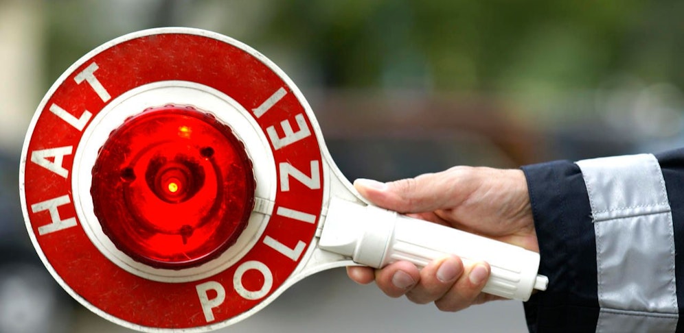 Die Polizei stoppte einen Raser.