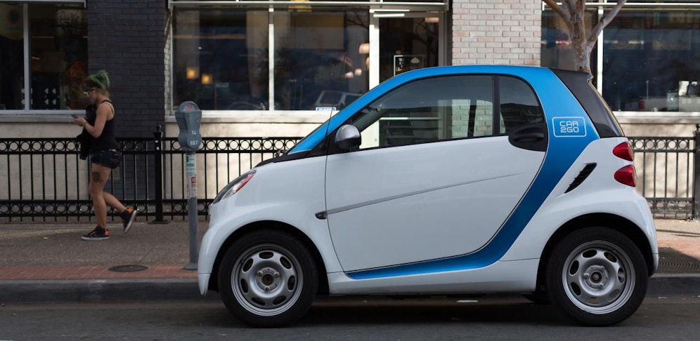Mit einem Car2Go-Fahrzeug überfuhren sie ihren Freund.