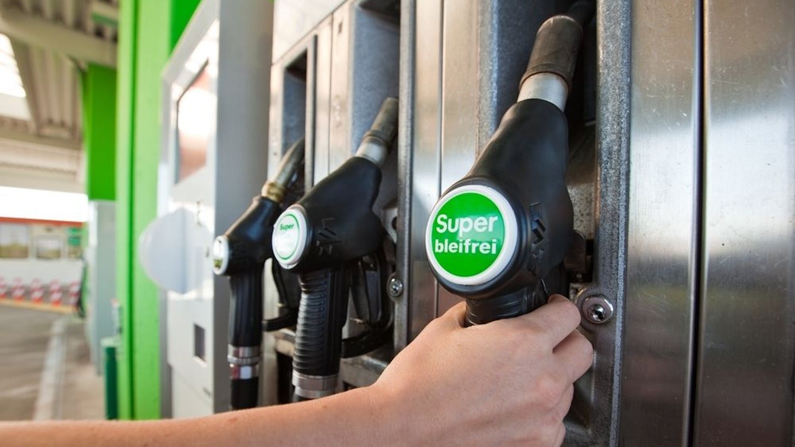 Ab 1. Jänner werden Benzin und Diesel wieder teurer.