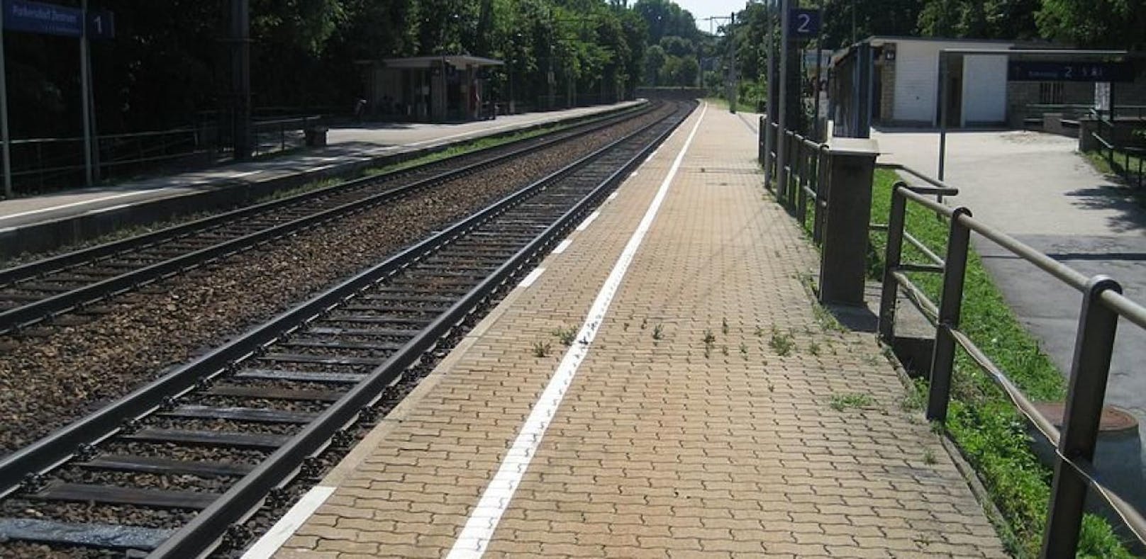 Vorfall am Bahnsteig in Purkersdorf: Mutter schlug Alarm.
