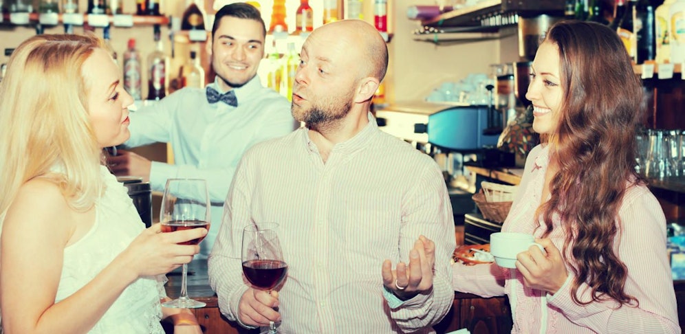 Manche Männer können es auch nach der Hochzeit scheinbar nicht lassen.