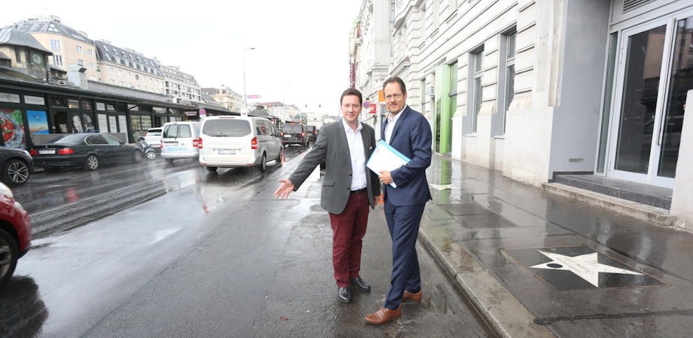 WKW-Verkehrsexperte Dillinger (l.) und Obmann Trefelik am Naschmarkt.