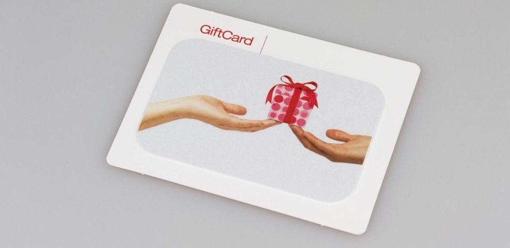 Konsumenten ärgern sich über Geschenkkarten, die nur drei Jahre gültig sind.