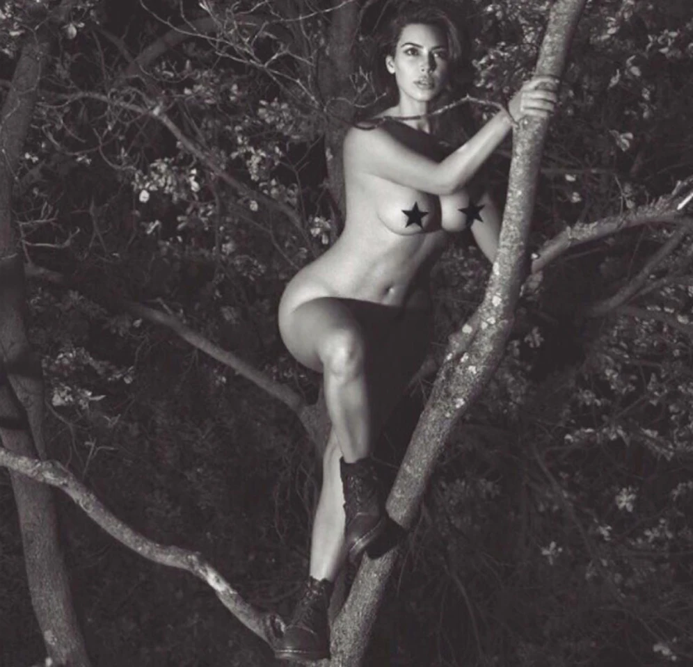 Kim Kardashian hat sich ausgezogen