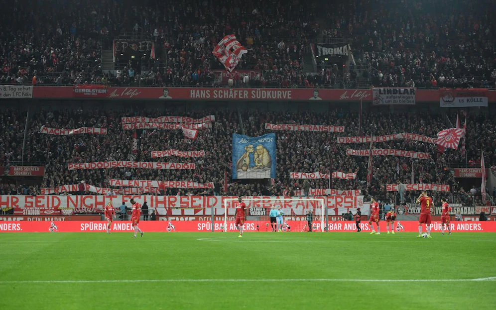 Louis Schaub gegen Lukas Rupp