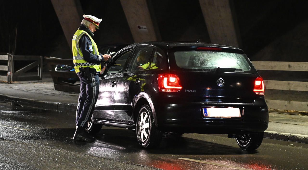 Polizei kontrollierte Lenker (Symbolbild) 