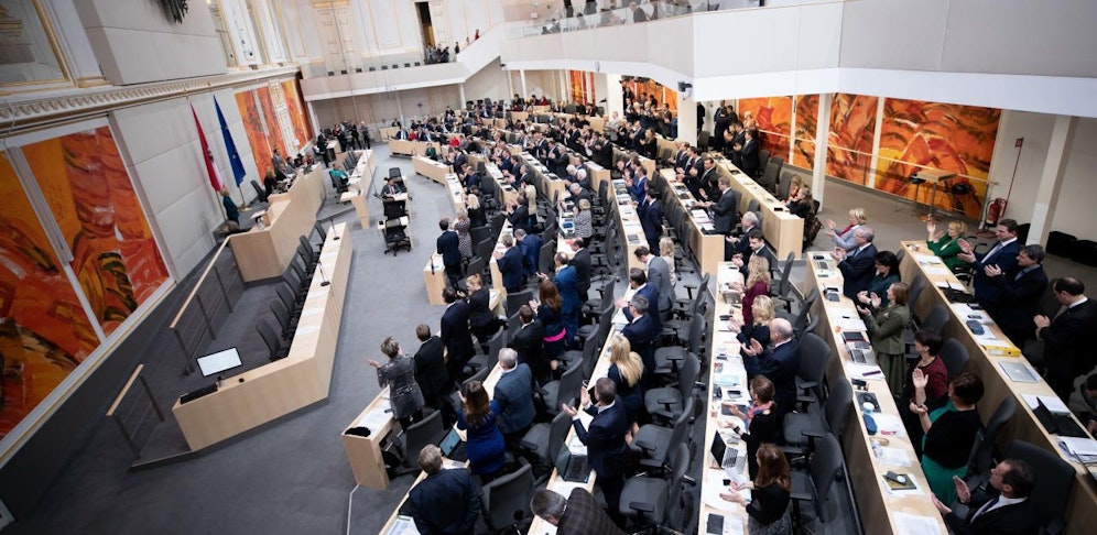 Die Parlamentsparteien erhalten im laufenden Jahr mehr Parteienförderung.