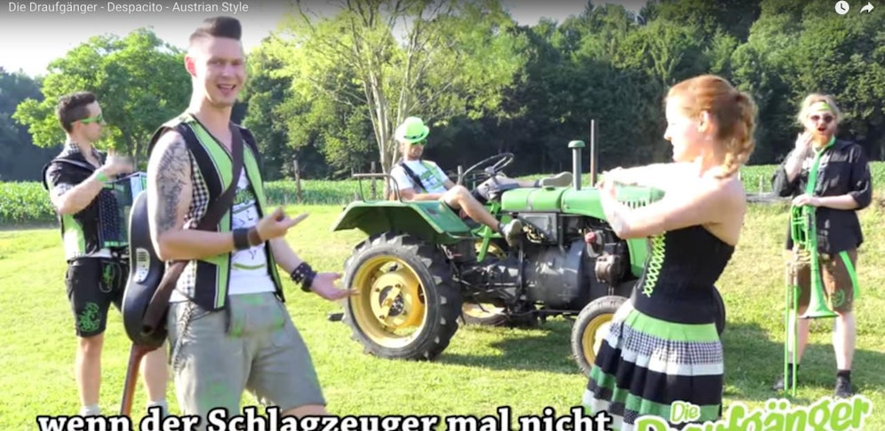 Im Hit der "Die Draufgänger" spielt ein Steyr-Traktor Schlagzeug.