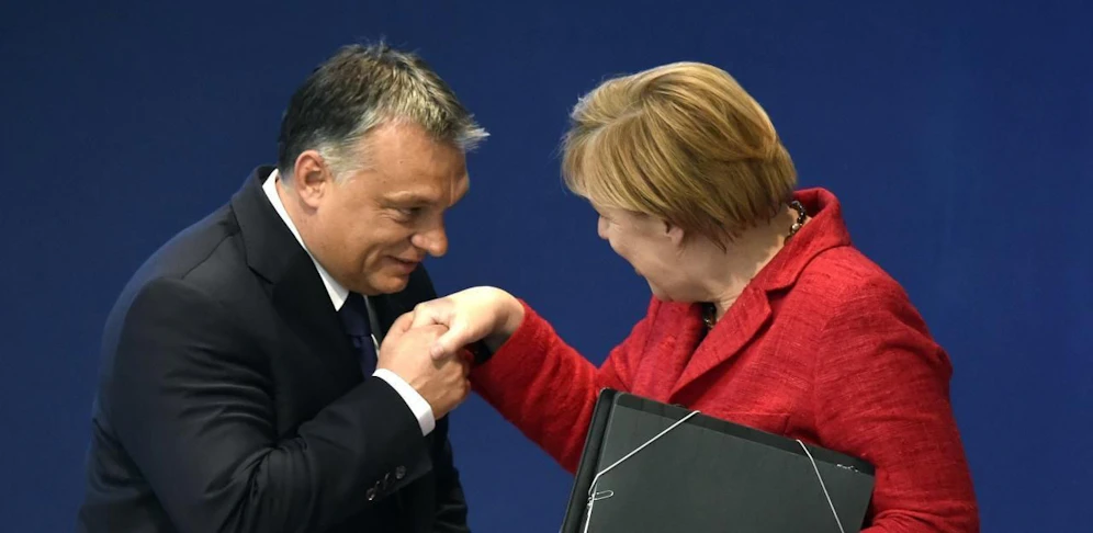 Sanfte Töne von Viktor Orban in Richtung Angela Merkel.