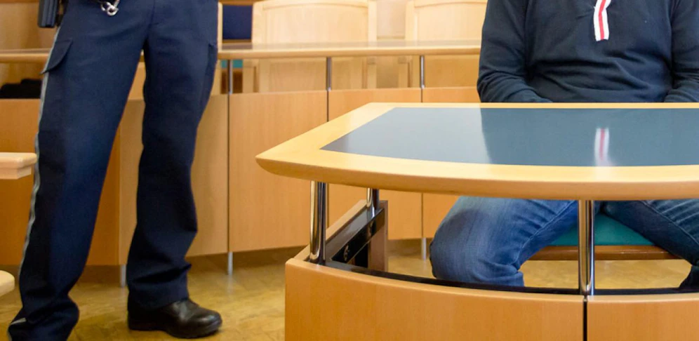 Angeklagter darf Polizist werden (Symbolbild).