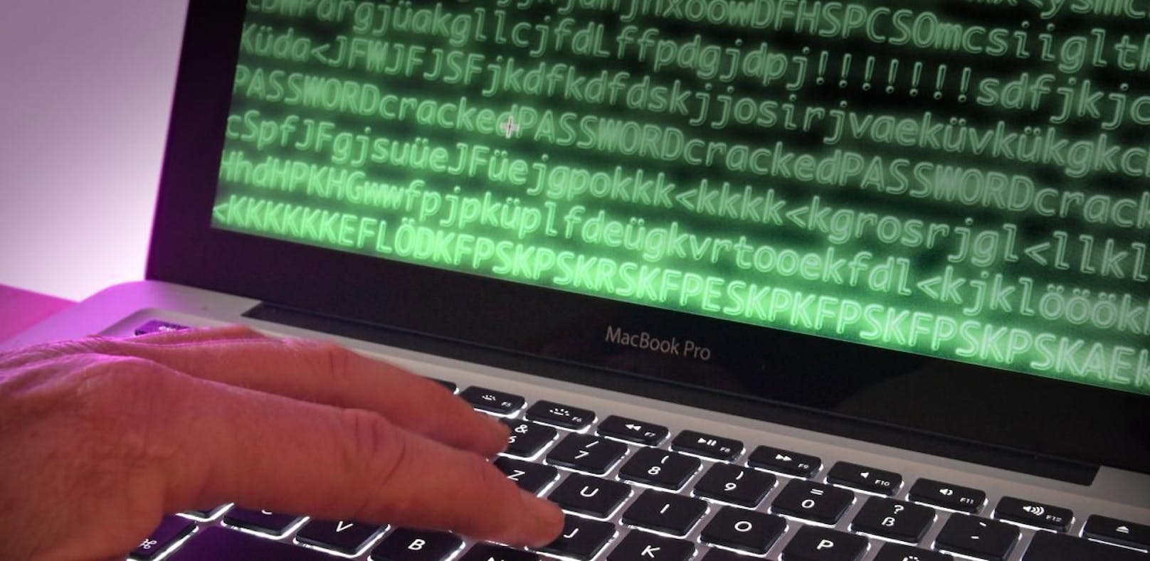 Nach einer Hacker-Attacke waren bis zu 1.500 Personen ohne Internetzugang und Telefonverbindung. 