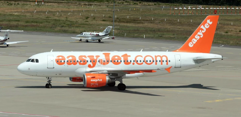 Eine Passagiermaschine der britischen Fluglinie Easyjet musste in Köln wegen Terrorverdacht zwischenlanden. (Symbolbild)
