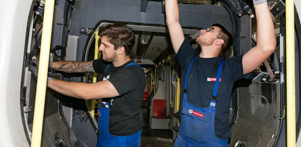 Bewerben Sie sich jetzt: Wiener Linien suchen Werkstätten-Mitarbeiter/innen.