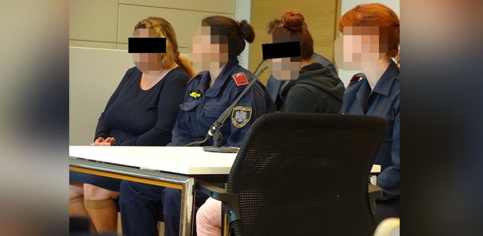 Die beiden Angeklagten.