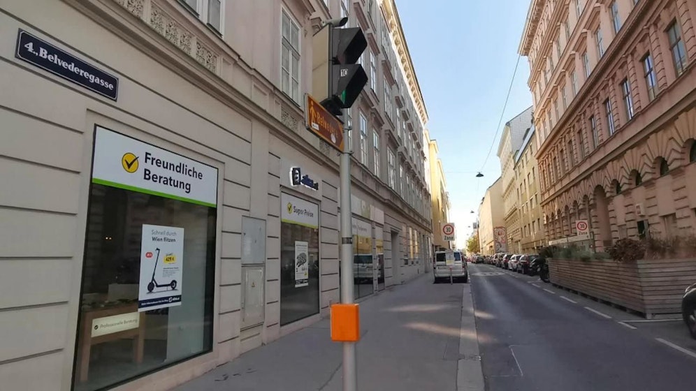 Eine Ehefrau in Wien-Wieden wurde am Freitag tot in ihrer Wohnung aufgefunden.