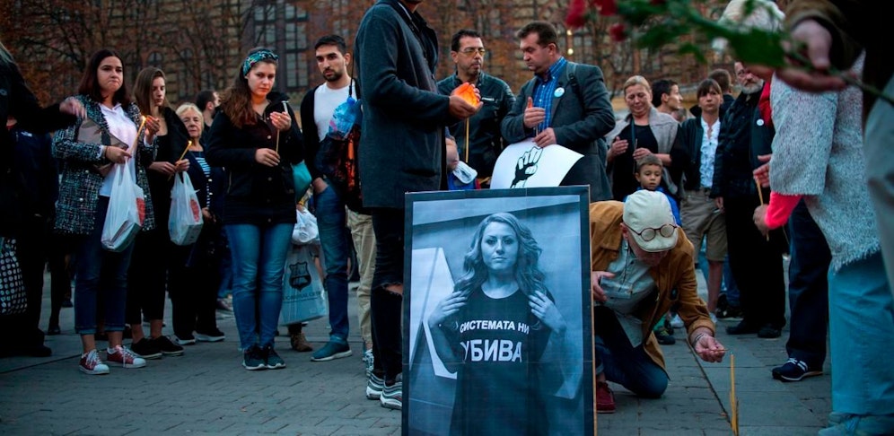 Die bulgarische TV-Journalistin Wiktorija Marinowa wurde von einem unbekannten Täter geschlagen, vergewaltigt und dann erwürgt.