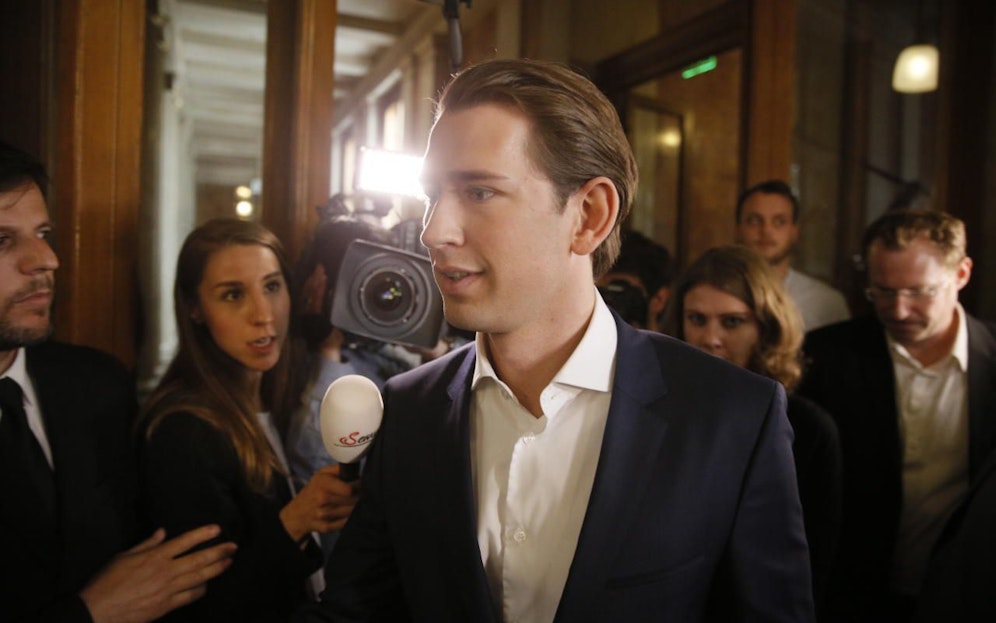 ÖVP-Obmann Sebastian Kurz beim Eintreffen zum All-Parteien-Gespräch