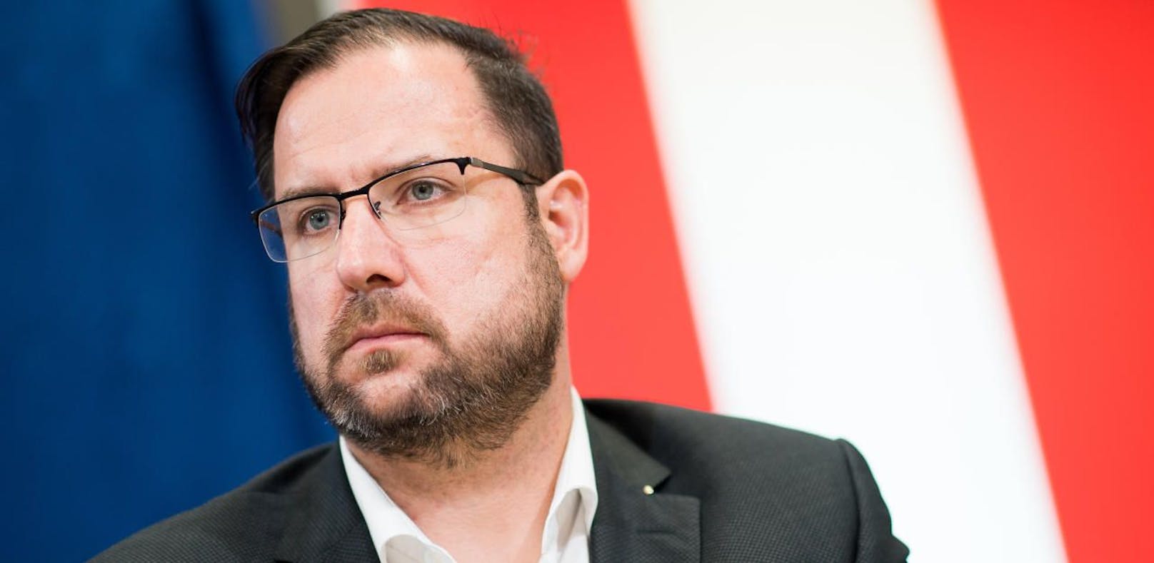 FPÖ-Generalsekretär Christian Hafenecker kritisiert den ORF.
