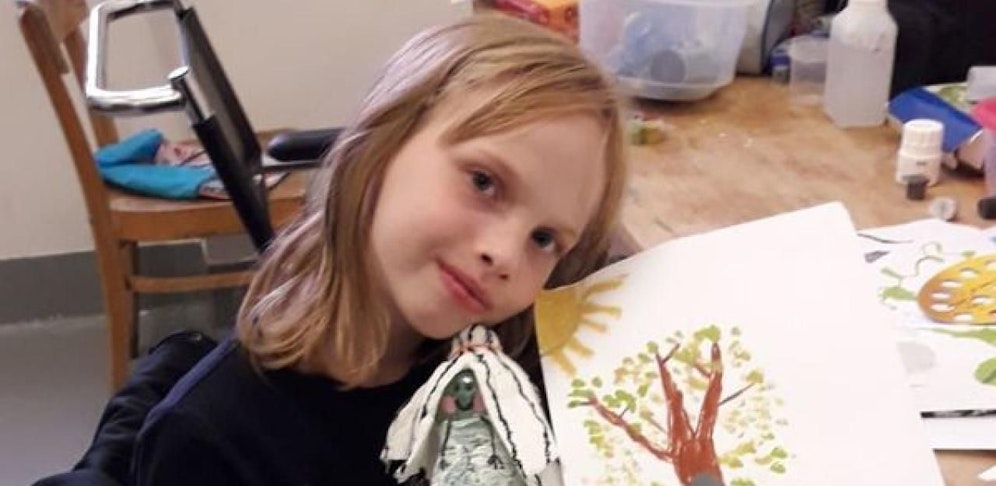 Die kranke Karyna vermisst ihre Mama. 